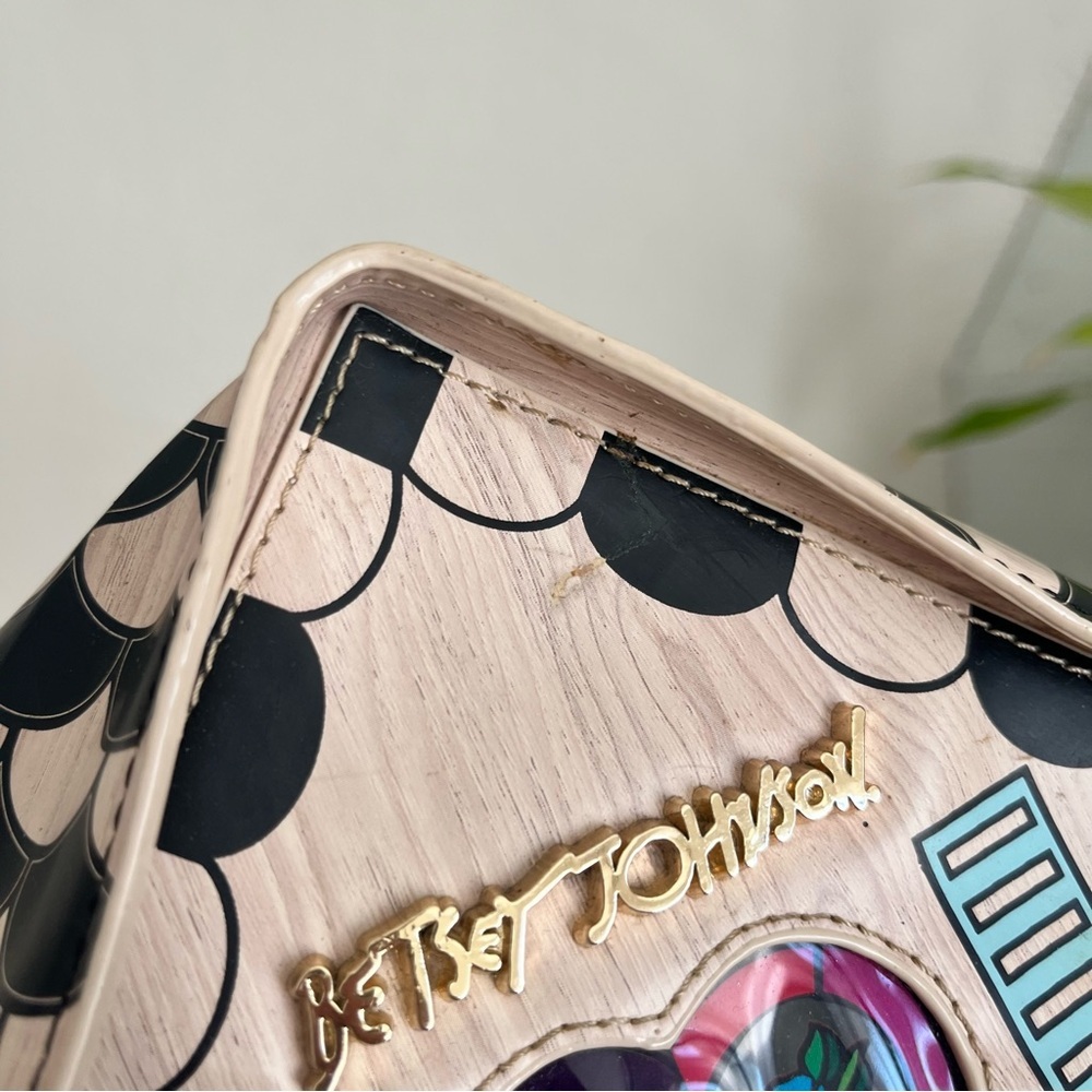 Betsey Johnson / Home Tweet Home Birdhouse Crossbody - Picture 9 of 13